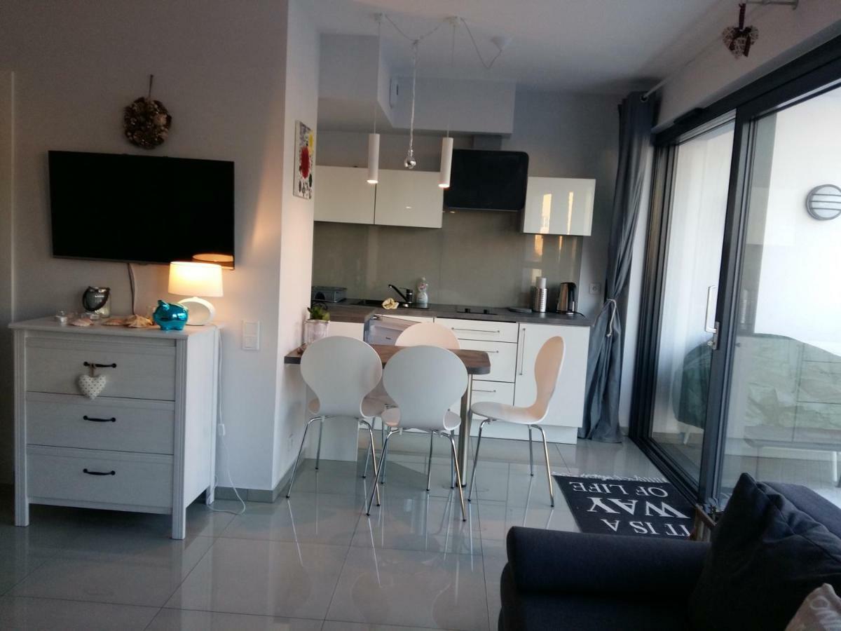 Gracja Horyzont-Apartament Z Parkingiem Miedzyzdroje Exterior photo